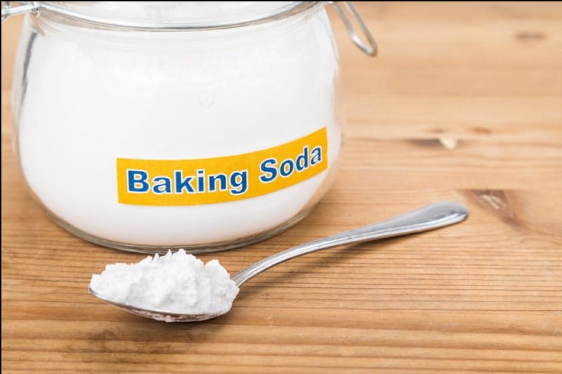 Cách chữa khó tiêu buồn nôn bằng baking soda