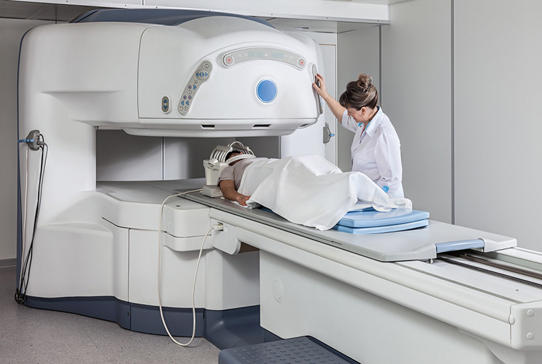 chụp MRI thoát vị địa đệm