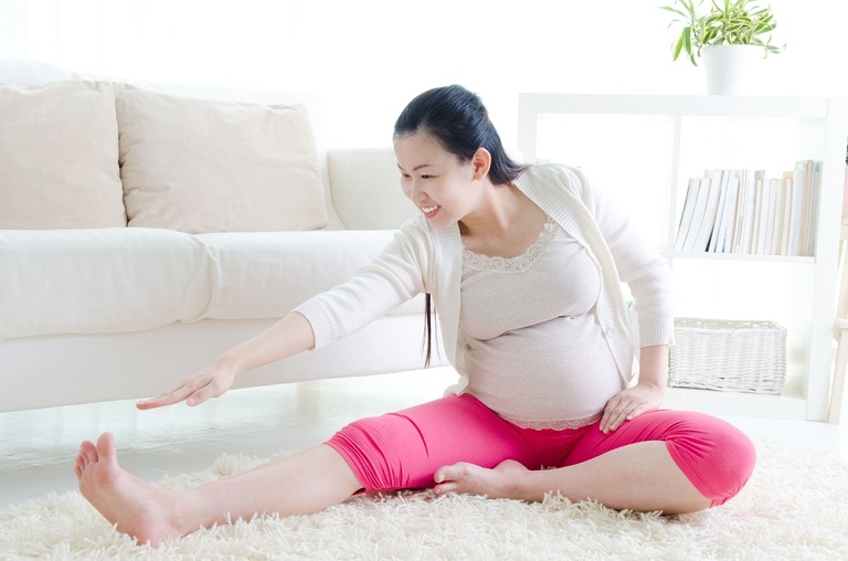 Chăm sóc bệnh nhân đau khớp háng khi mang thai 3 tháng đầu