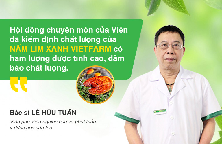 Bác sĩ Lê Hữu Tuấn là người trực tiếp kiểm nghiệm sản phẩm Nấm lim xanh Vietfarm